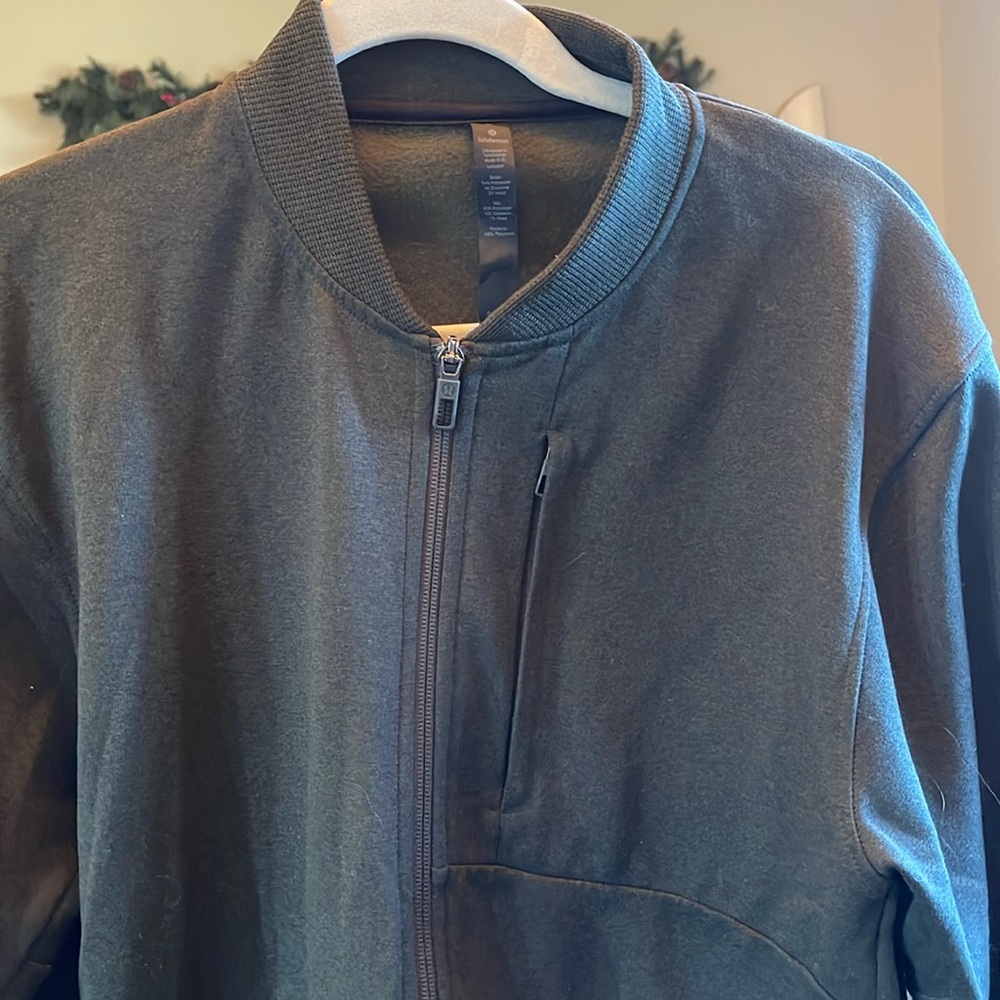 Men’s size, large Lululemon, green lightweight jacket, bomber style.